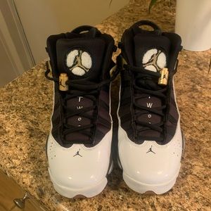 Jordan 6 ring, gold, black and white.